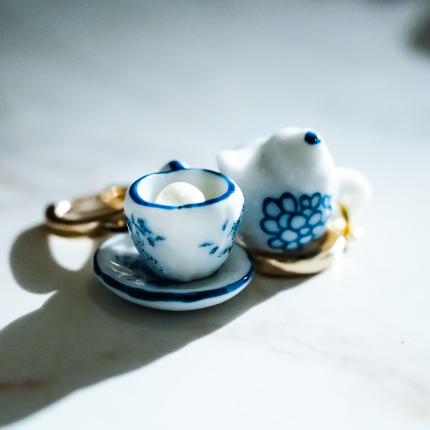 Pearl in a Cup -  Porcelain & Pearl Tea-set Earrings
