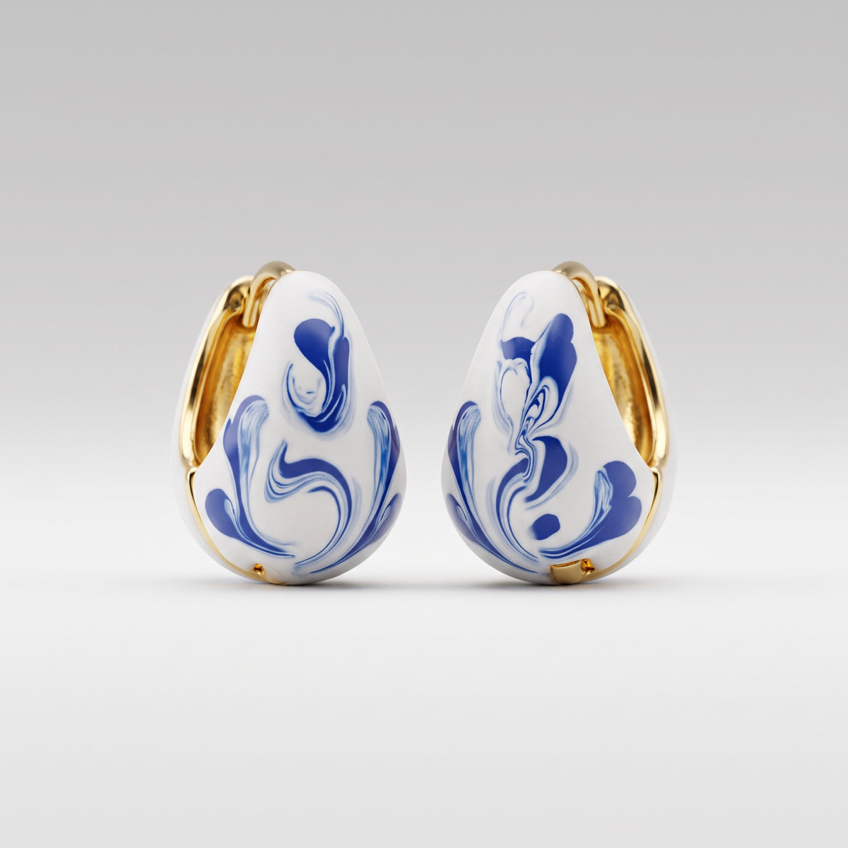 The Ming Blue | Marbled Huggie
