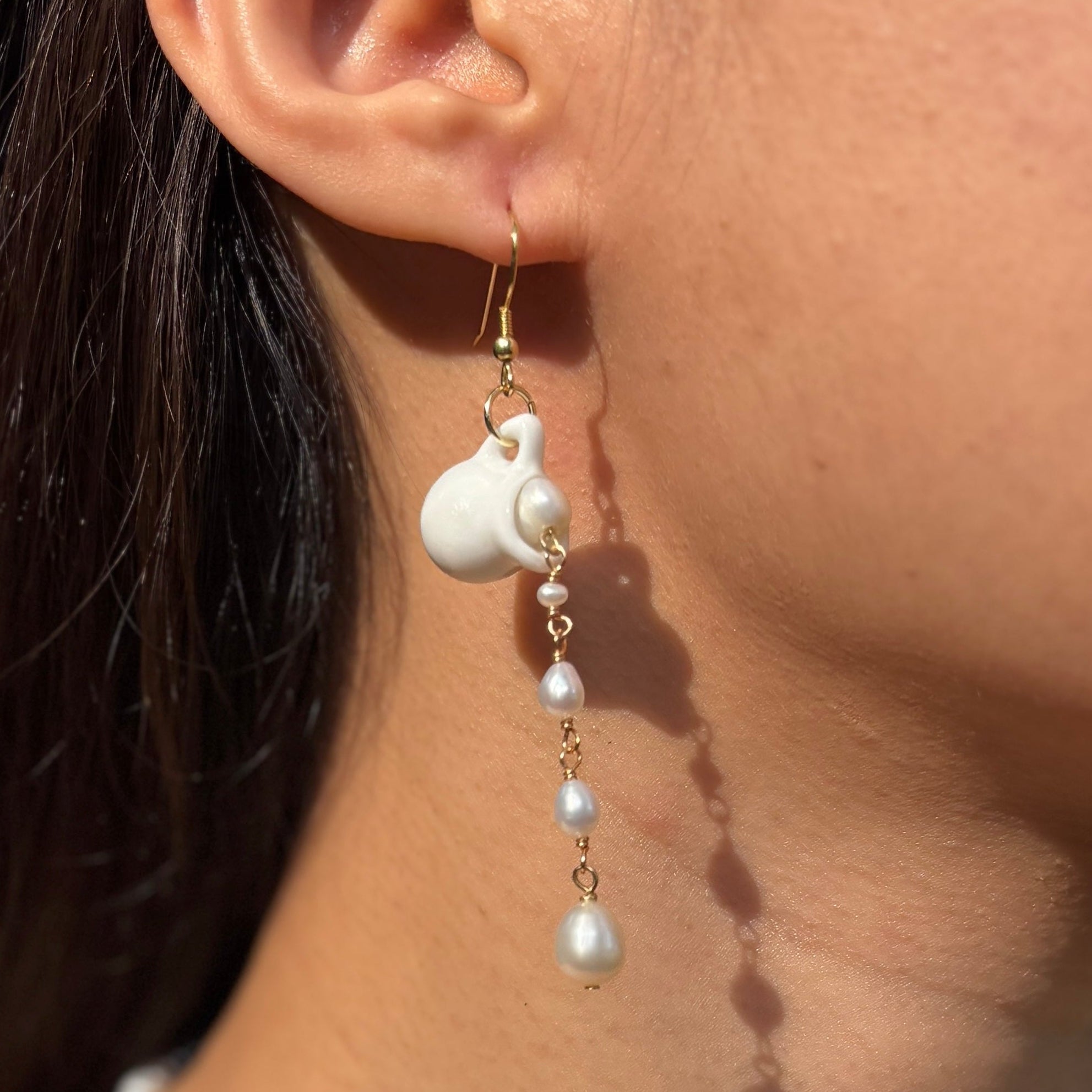 Pouring Pearl Dangle Earrings