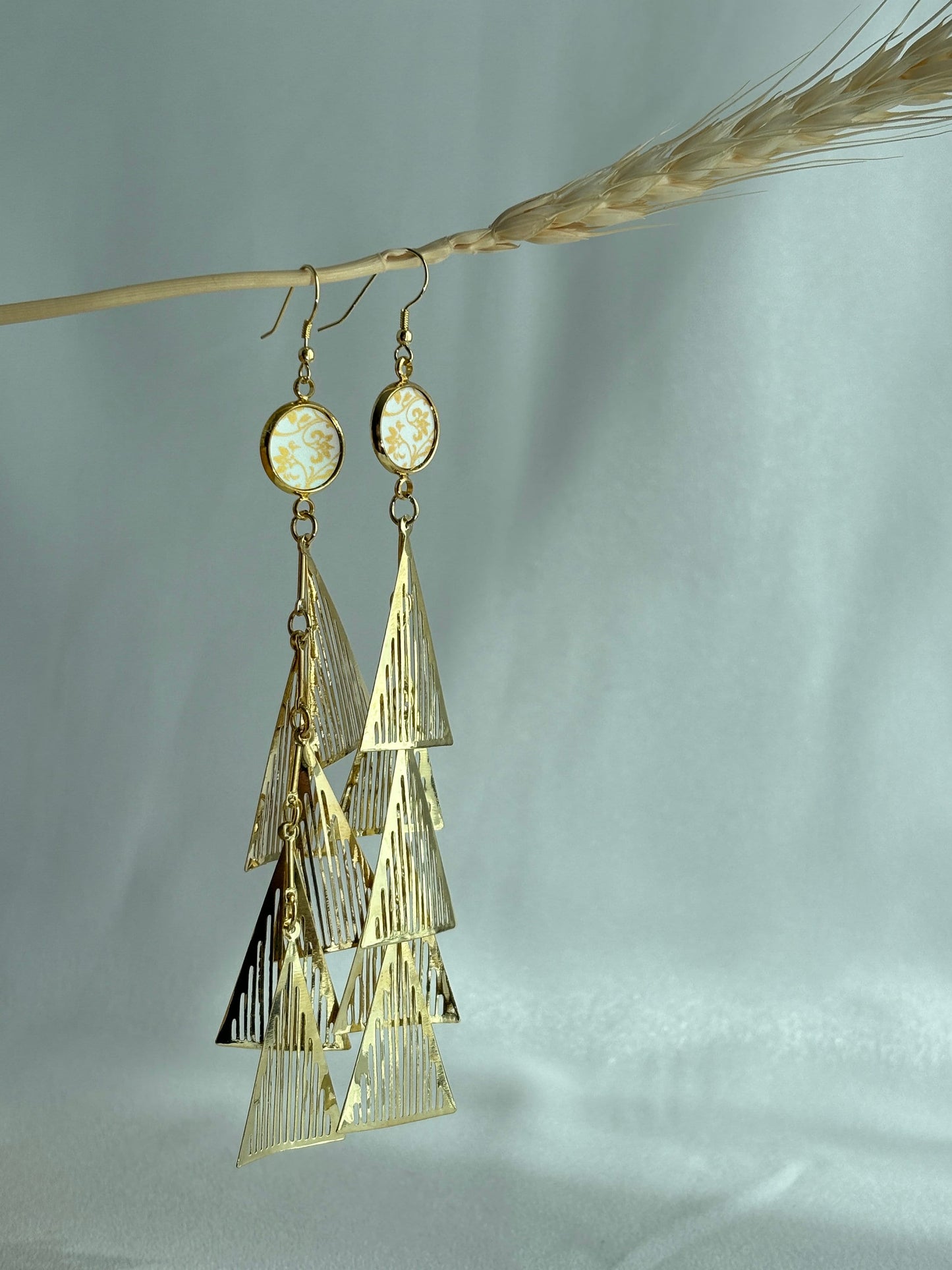 Ceramic Disc Earring with Modern Triangle Pendants