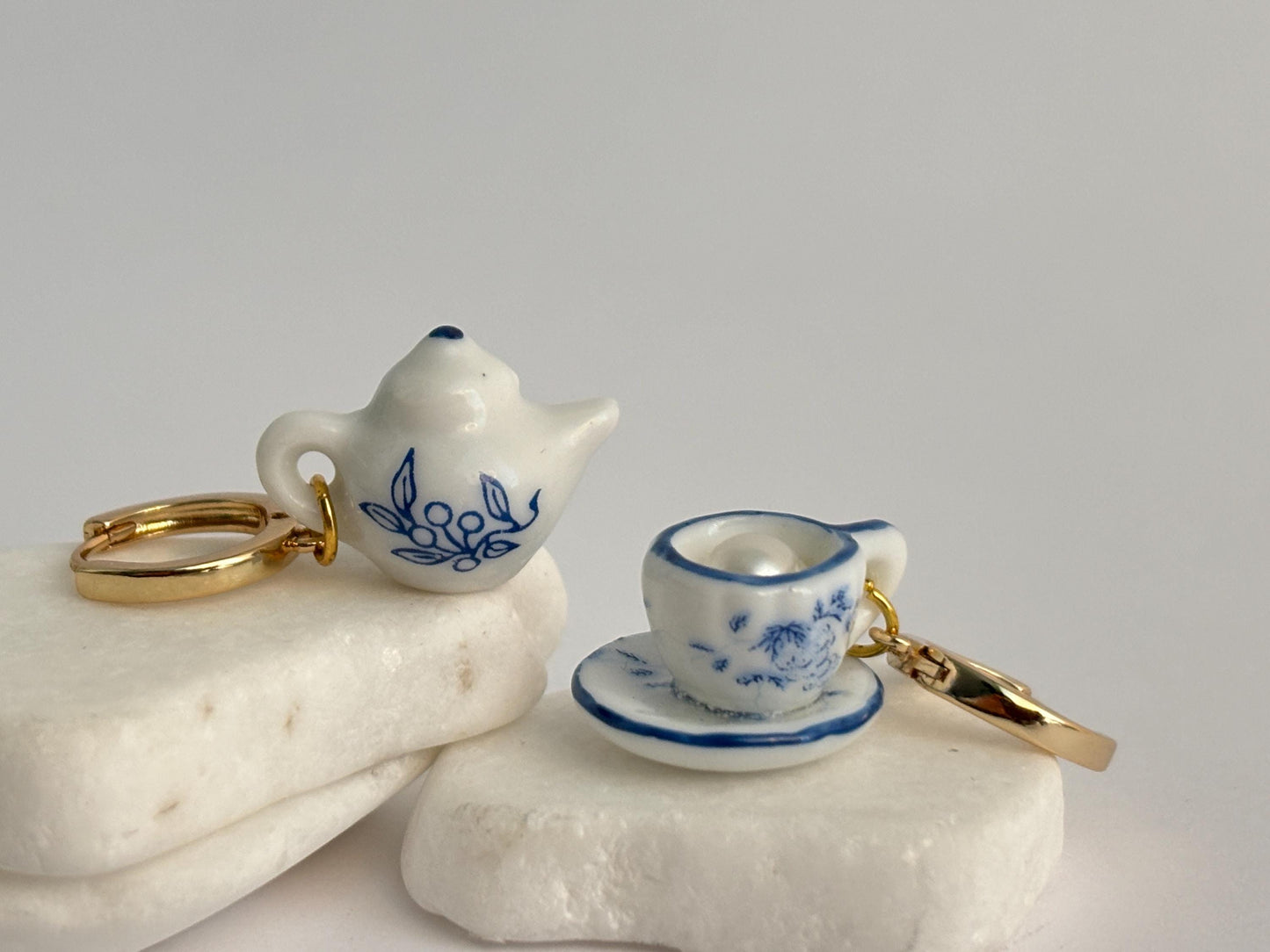 Pearl in a Cup -  Porcelain & Pearl Tea-set Earrings