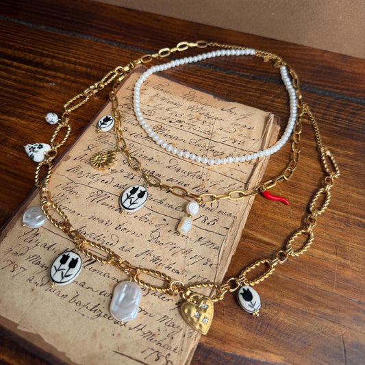 Vintage-Inspired Chinoiserie Tulip Charm Necklace